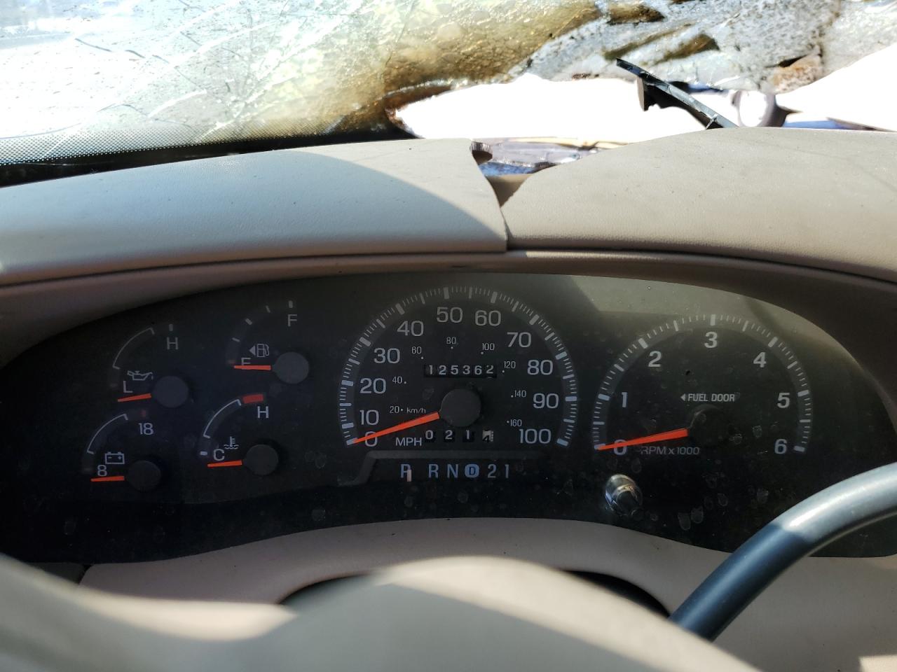 1FMRU1765WLA48351 1998 Ford Expedition