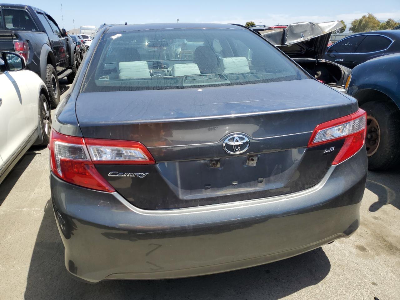 4T4BF1FK5ER370349 2014 Toyota Camry L