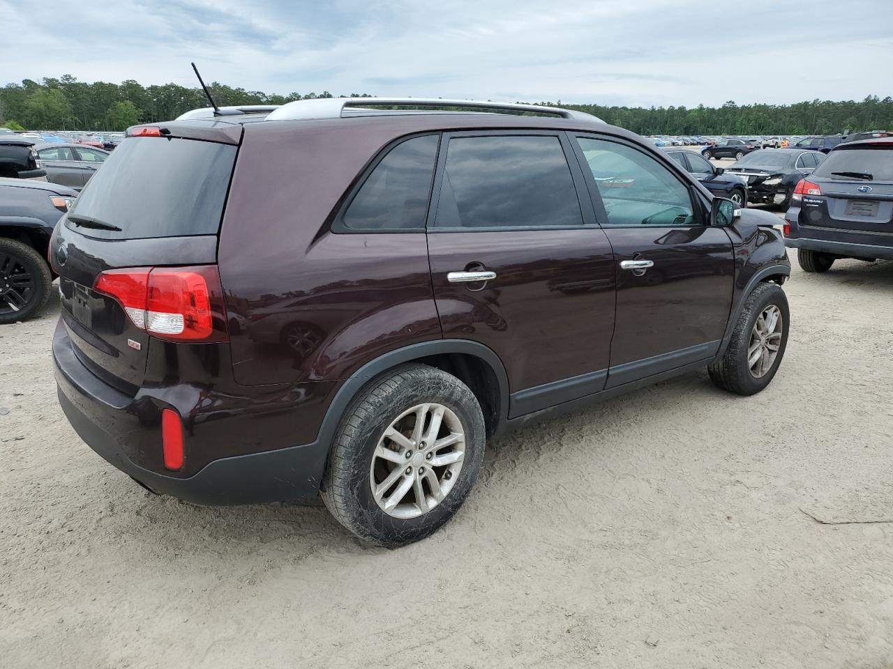 5XYKT3A62FG567589 2015 Kia Sorento Lx 5XYKT3A62FG567589 2015 Kia Sorento Lx