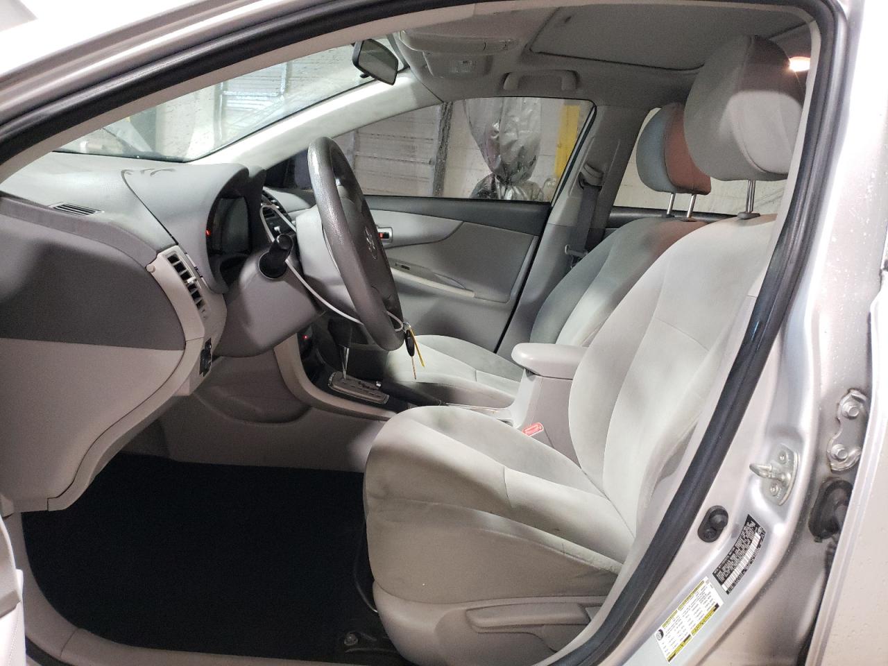 2T1BU4EE9AC245184 2010 Toyota Corolla Base