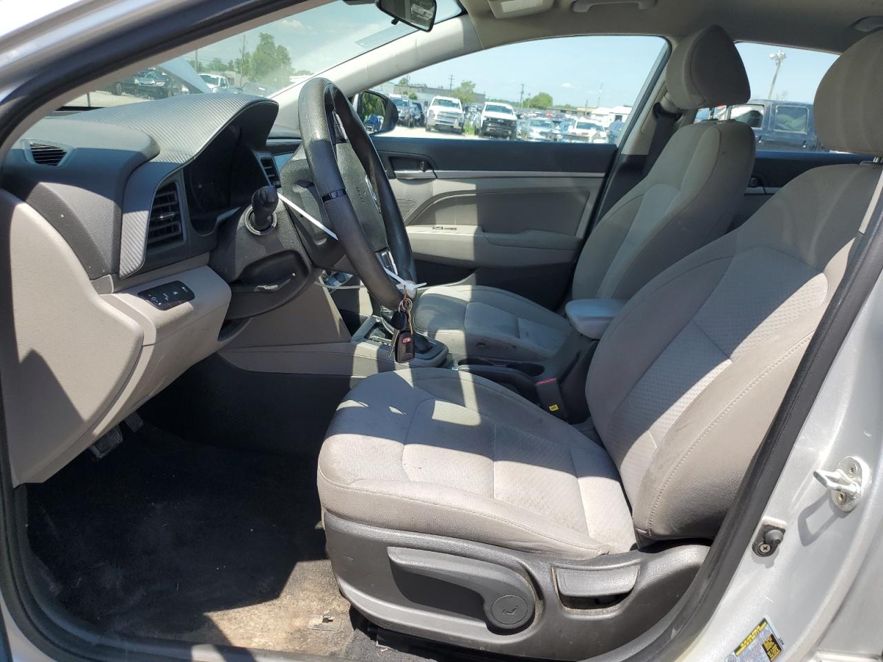 KMHD84LF1KU746630 2019 Hyundai Elantra Sel