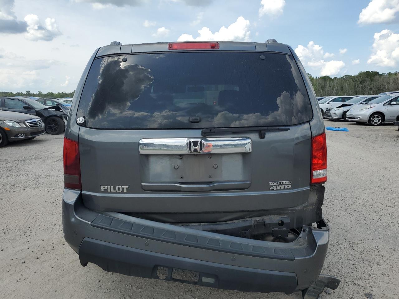 5FNYF4H90BB003867 2011 Honda Pilot Touring