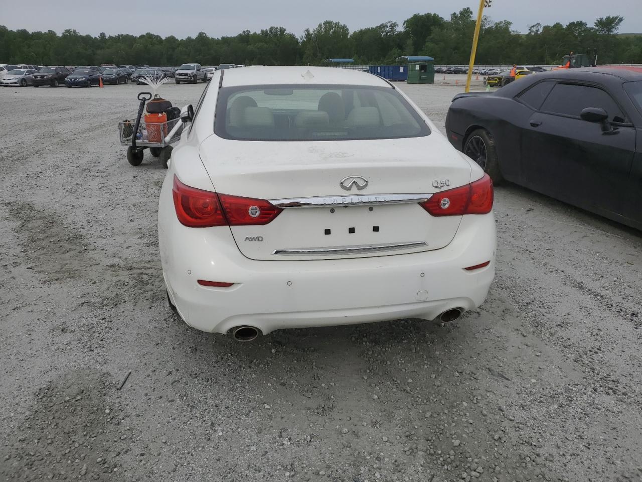 JN1BV7ARXFM409823 2015 Infiniti Q50 Base