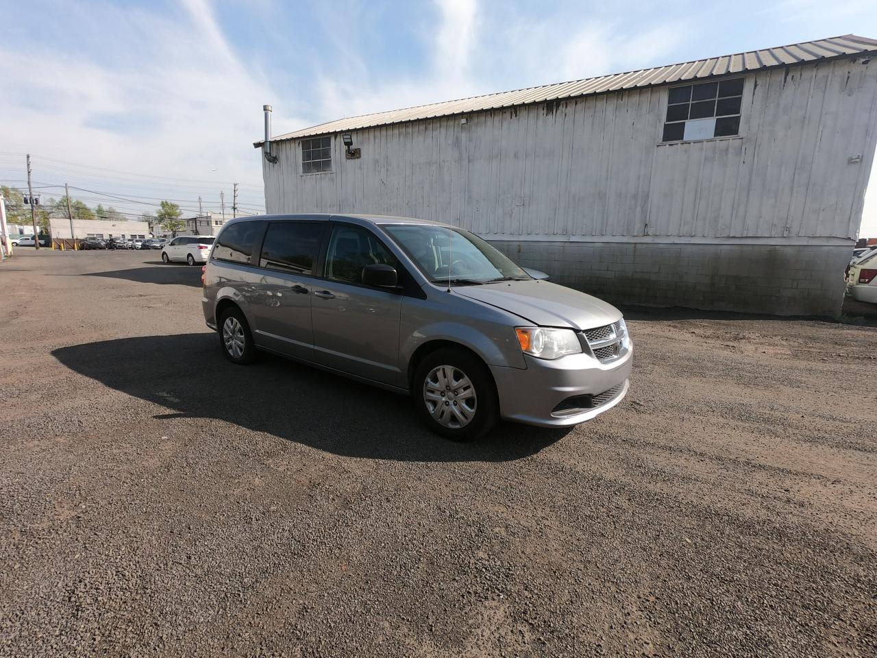 2018 Dodge Grand Caravan Se vin: 2C4RDGBG6JR340274