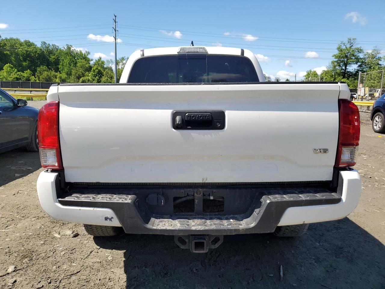 5TFCZ5AN8HX112882 2017 Toyota Tacoma Double Cab