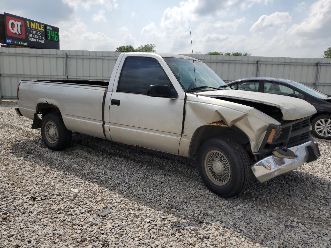 Lot #2926469344 1995 CHEVROLET GMT-400 C1