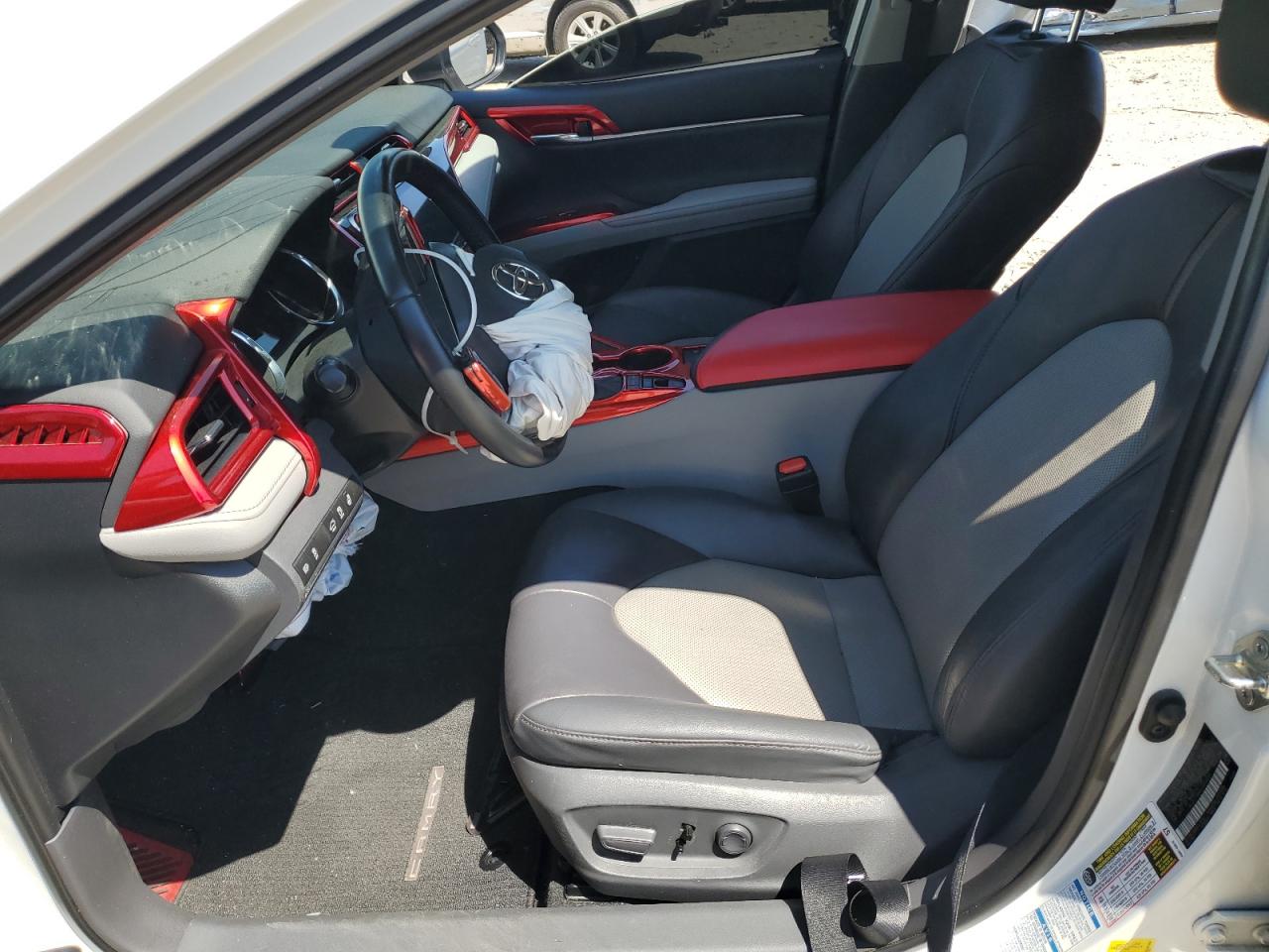 4T1F11BK4LU014830 2020 Toyota Camry Xle