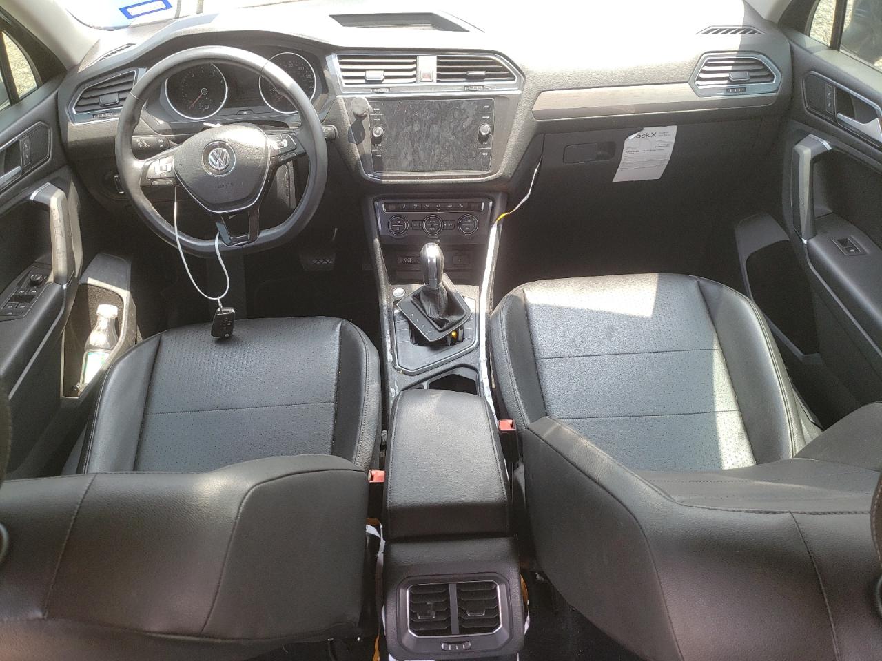 3VV3B7AX5JM038626 2018 Volkswagen Tiguan Se