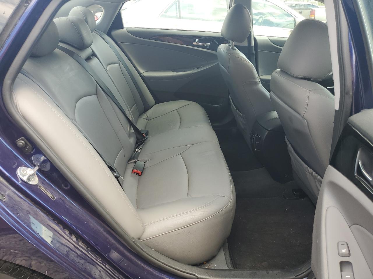 5NPEC4AC9DH569242 2013 Hyundai Sonata Se