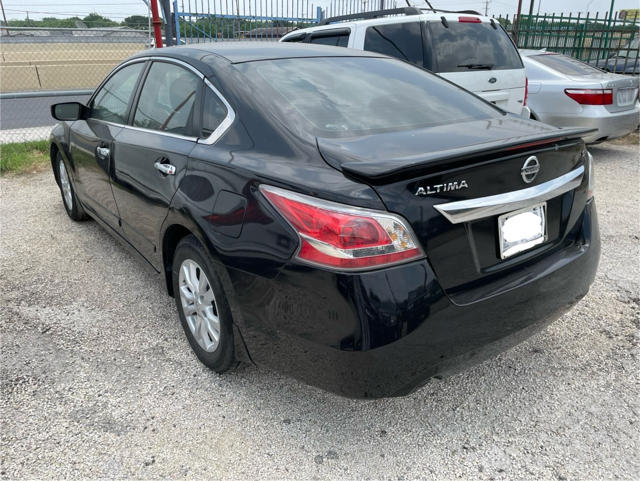 1N4AL3AP9EN330504 2014 Nissan Altima 2.5