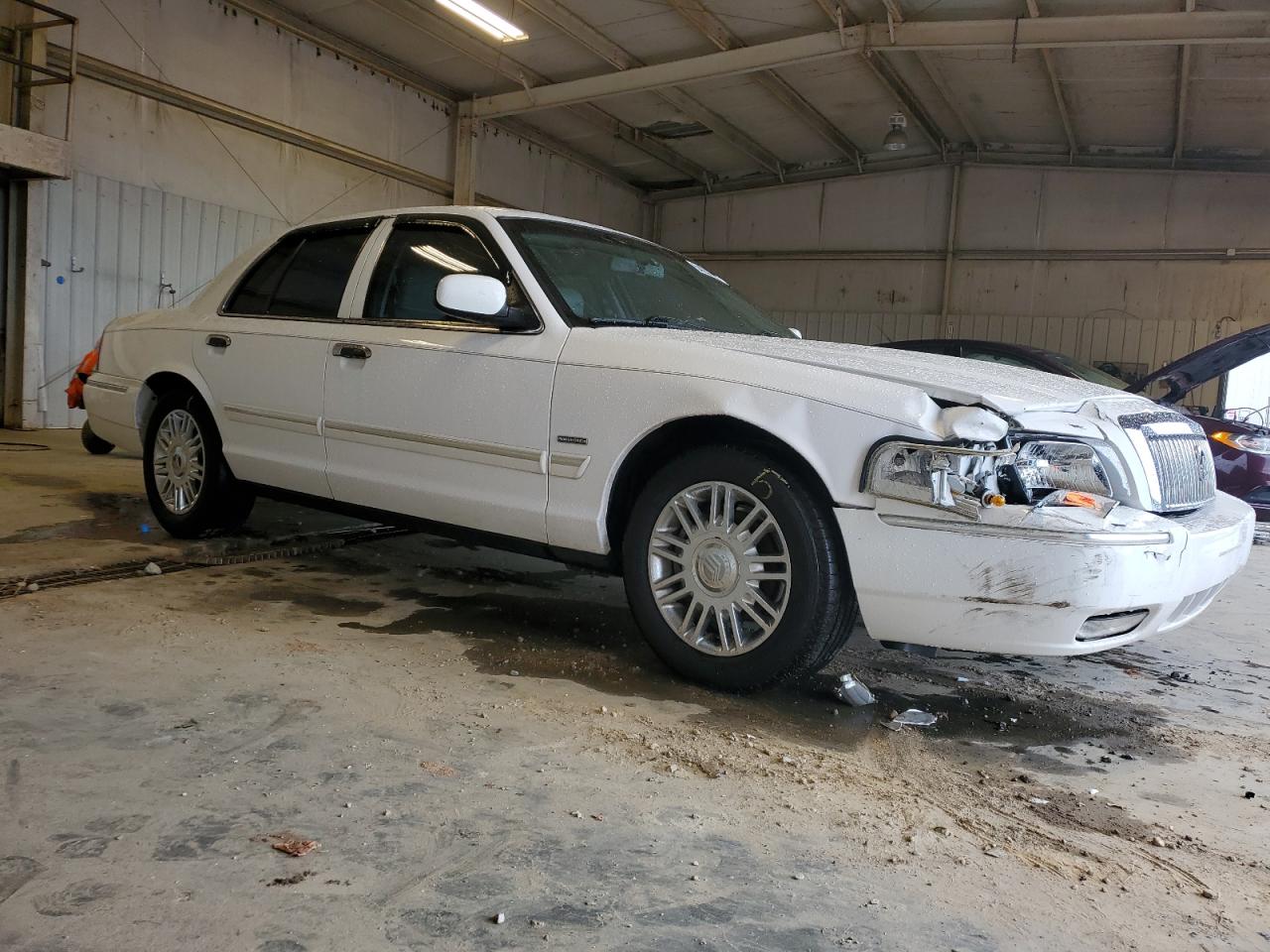 2MEHM75VX9X617679 2009 Mercury Grand Marquis Ls