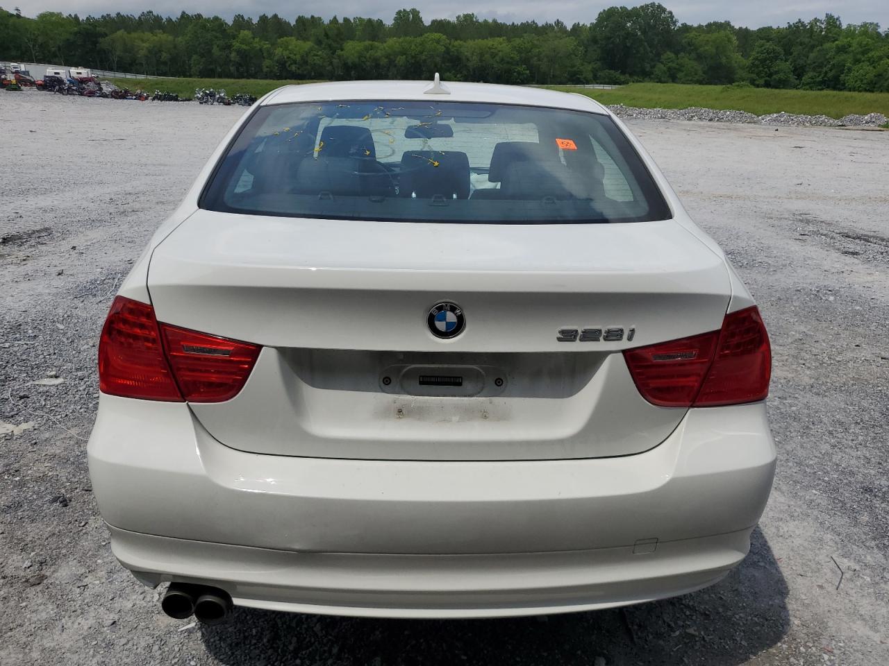 WBAPK7G52BNN49043 2011 BMW 328 Xi