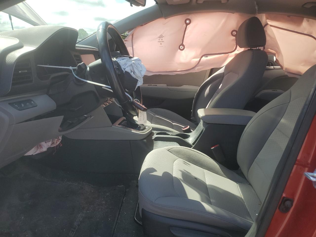 5NPD84LF2KH440308 2019 Hyundai Elantra Sel