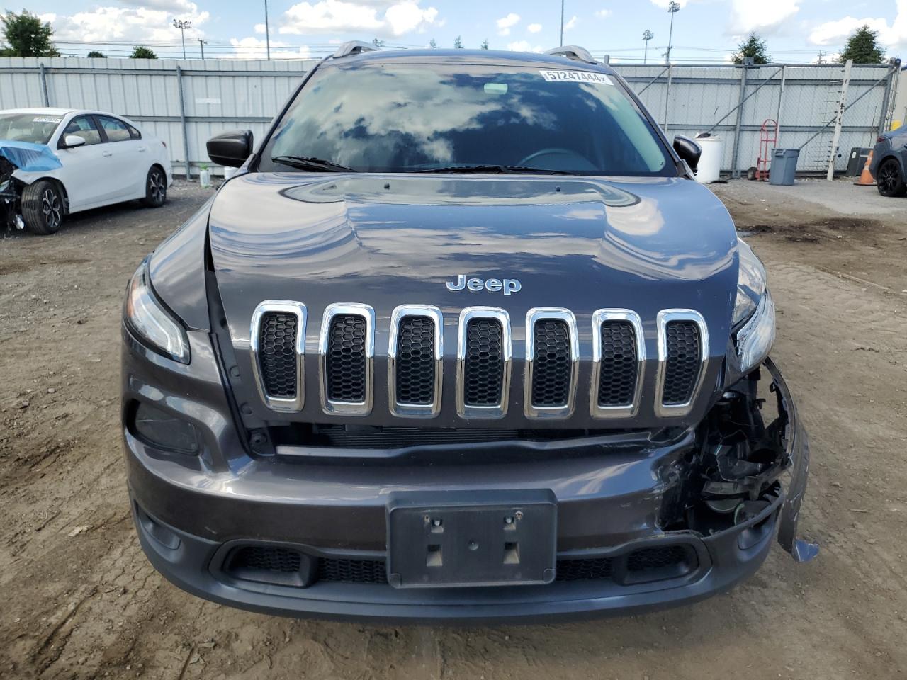 1C4PJLCB5HW573169 2017 Jeep Cherokee Latitude