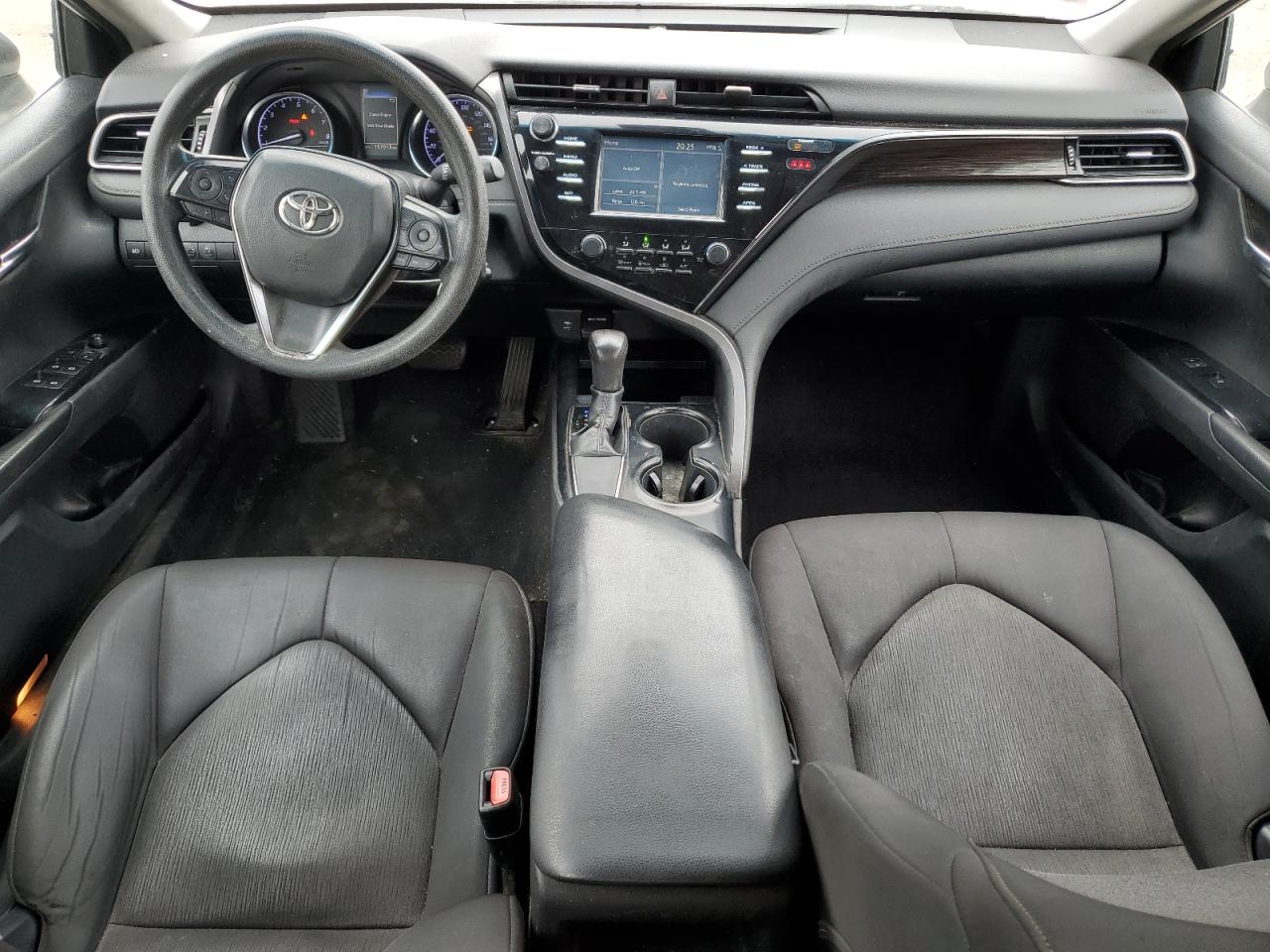 2019 Toyota Camry L vin: 4T1B11HK4KU692580