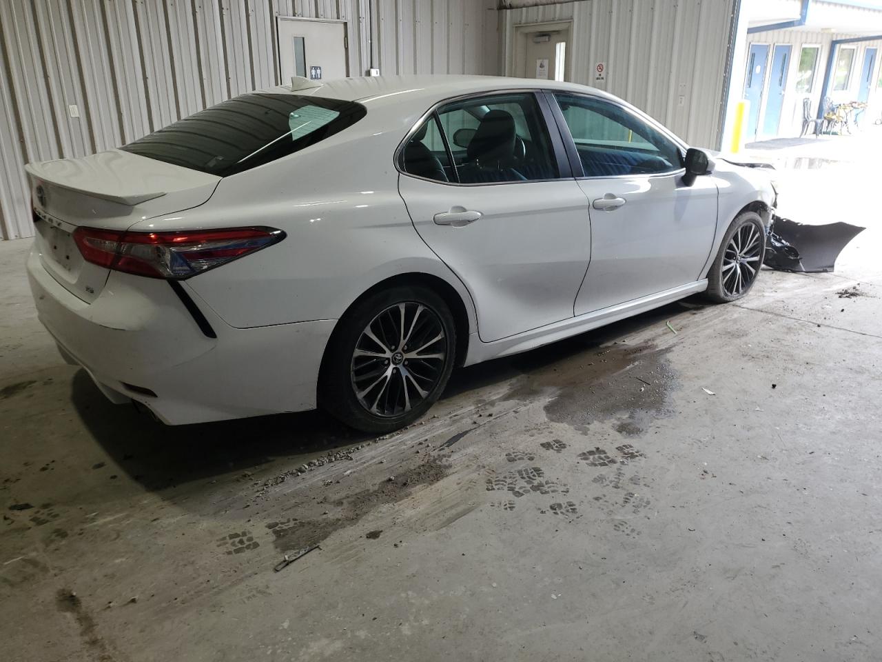 2019 Toyota Camry L vin: 4T1B11HK2KU780446