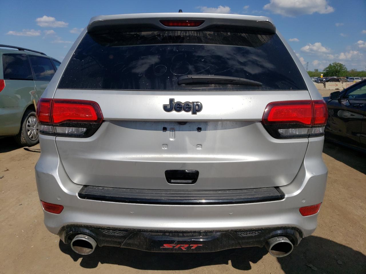 1C4RJFDJ2FC659425 2015 Jeep Grand Cherokee Srt-8