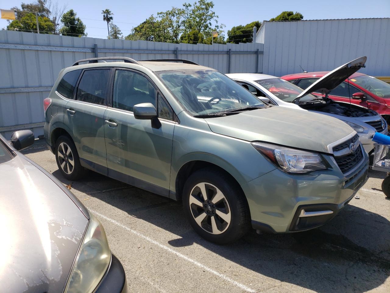 JF2SJARC9JH435872 2018 Subaru Forester 2.5I Limited