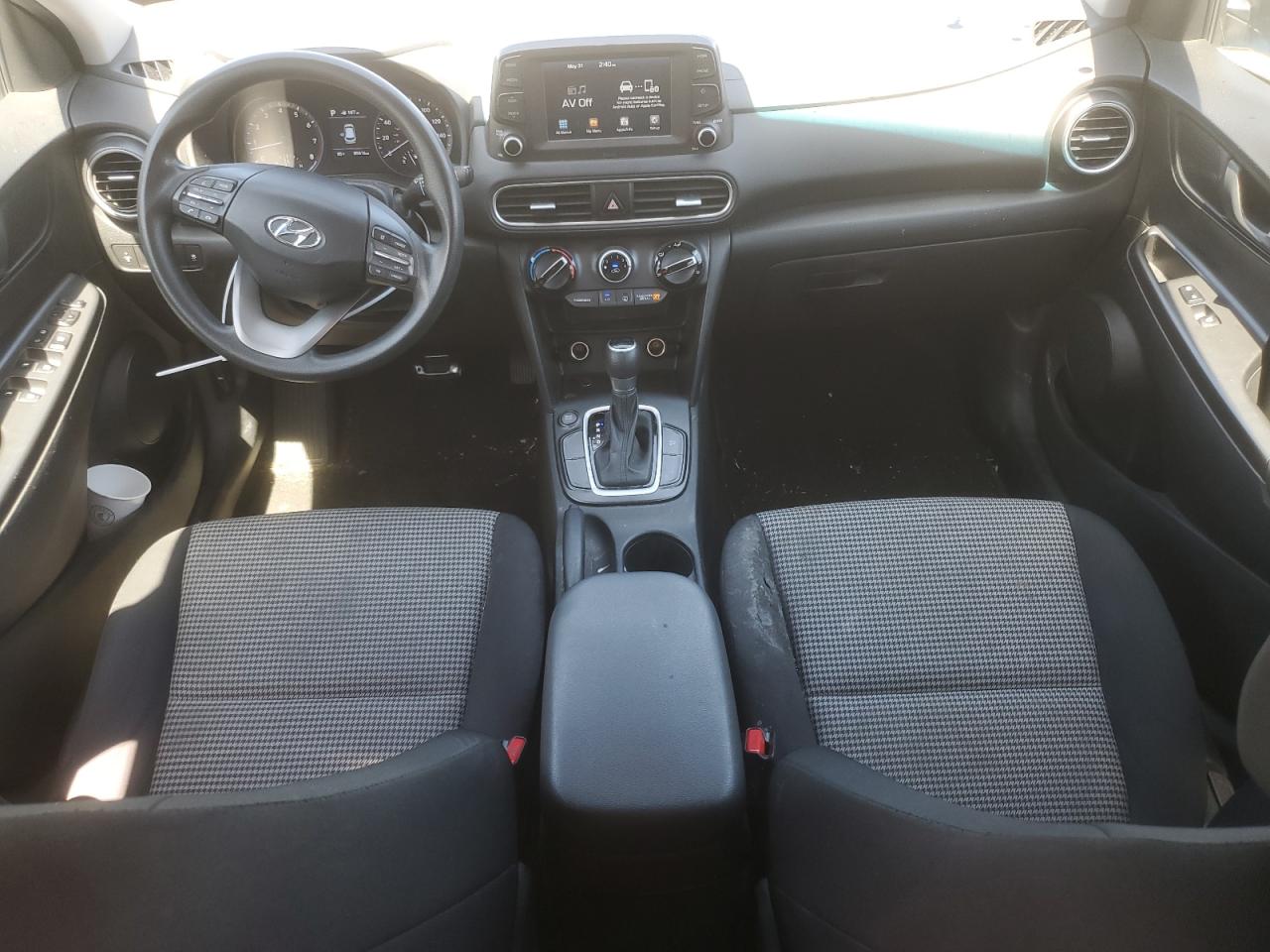 KM8K12AA6JU139869 2018 Hyundai Kona Se