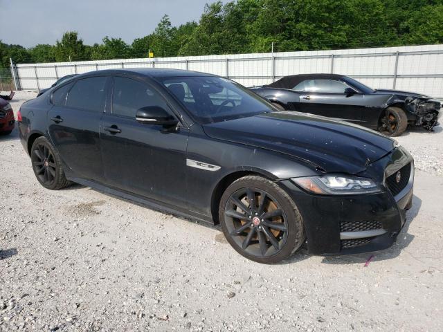 VIN SAJBF4BV8GCY03883 2016 Jaguar XF, R - Sport no.4