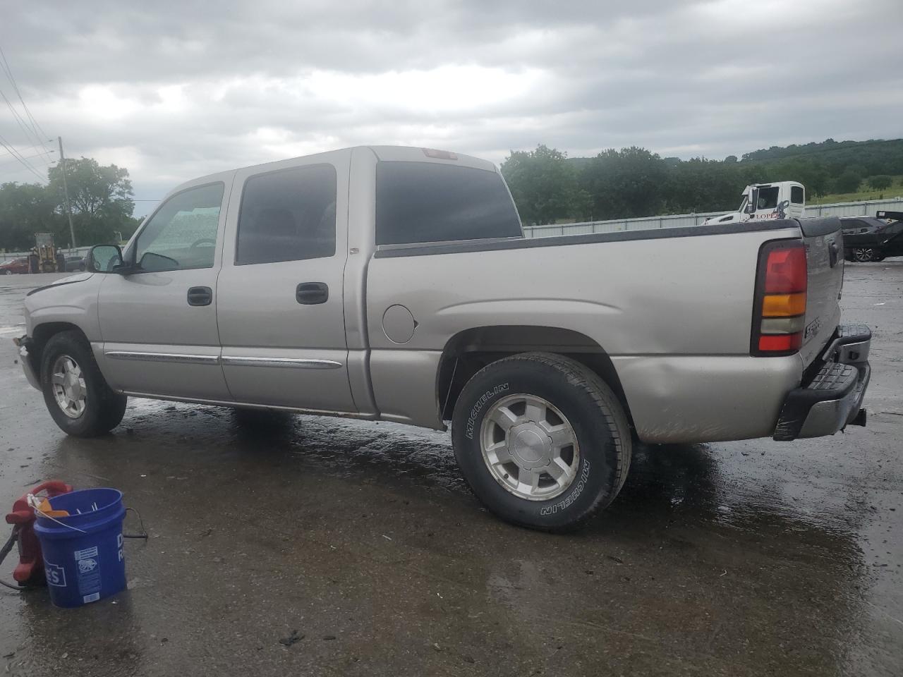 2GTEC13T051386990 2005 GMC New Sierra C1500