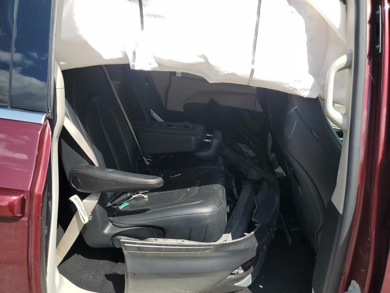 2C4RC1BG8KR721903 2019 Chrysler Pacifica Touring L