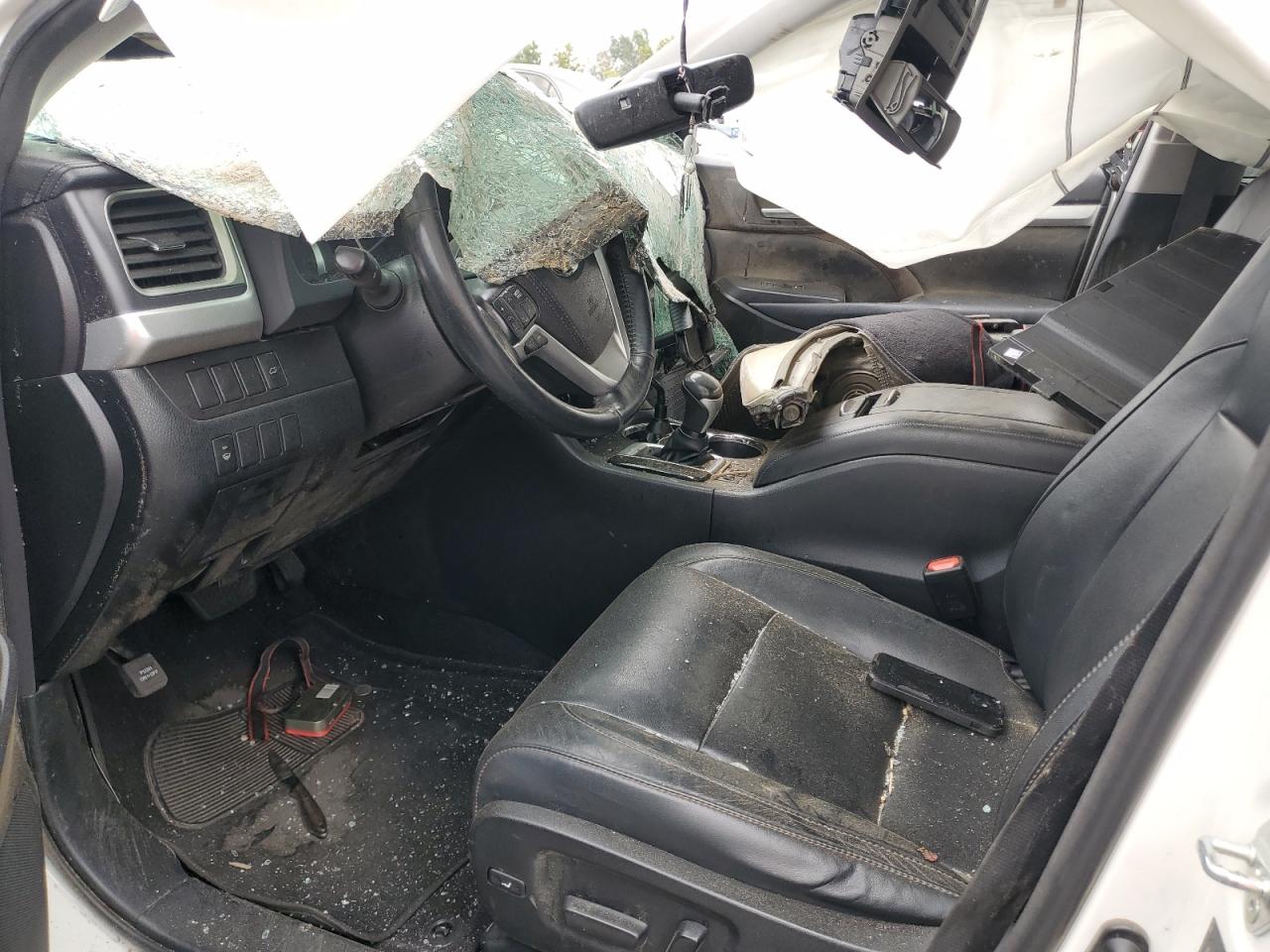 5TDKKRFH2FS090553 2015 Toyota Highlander Xle