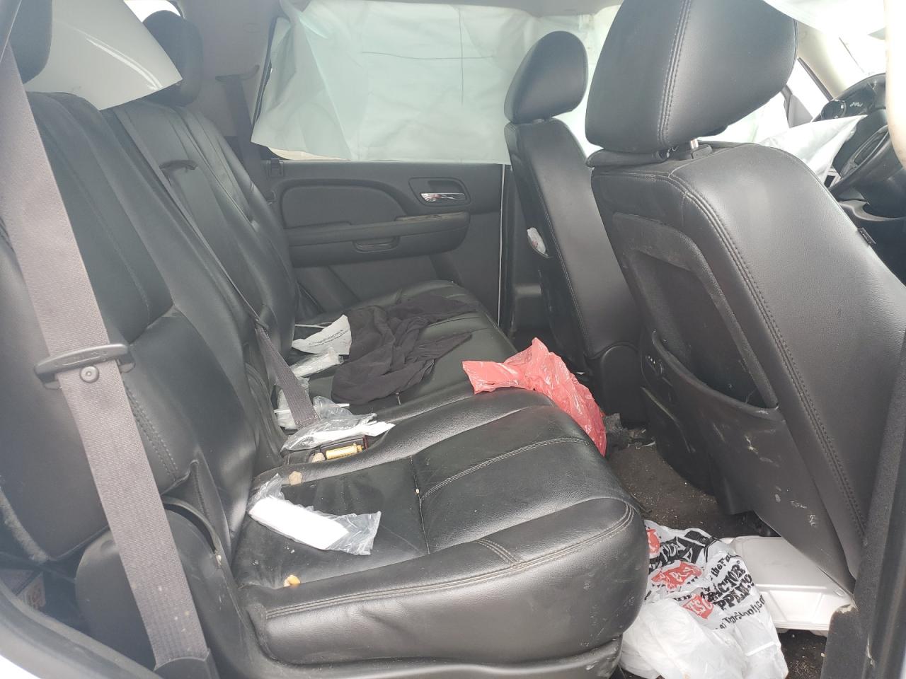 1GNSCBE04BR216783 2011 Chevrolet Tahoe C1500 Lt