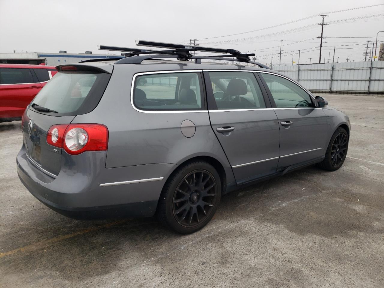 WVWXK73C68E048883 2008 Volkswagen Passat Wagon Turbo