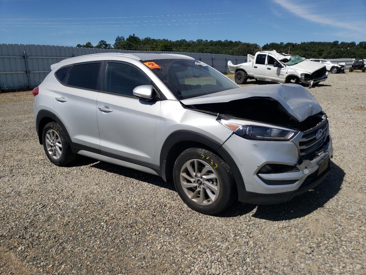 KM8J33A4XHU394721 2017 Hyundai Tucson Limited