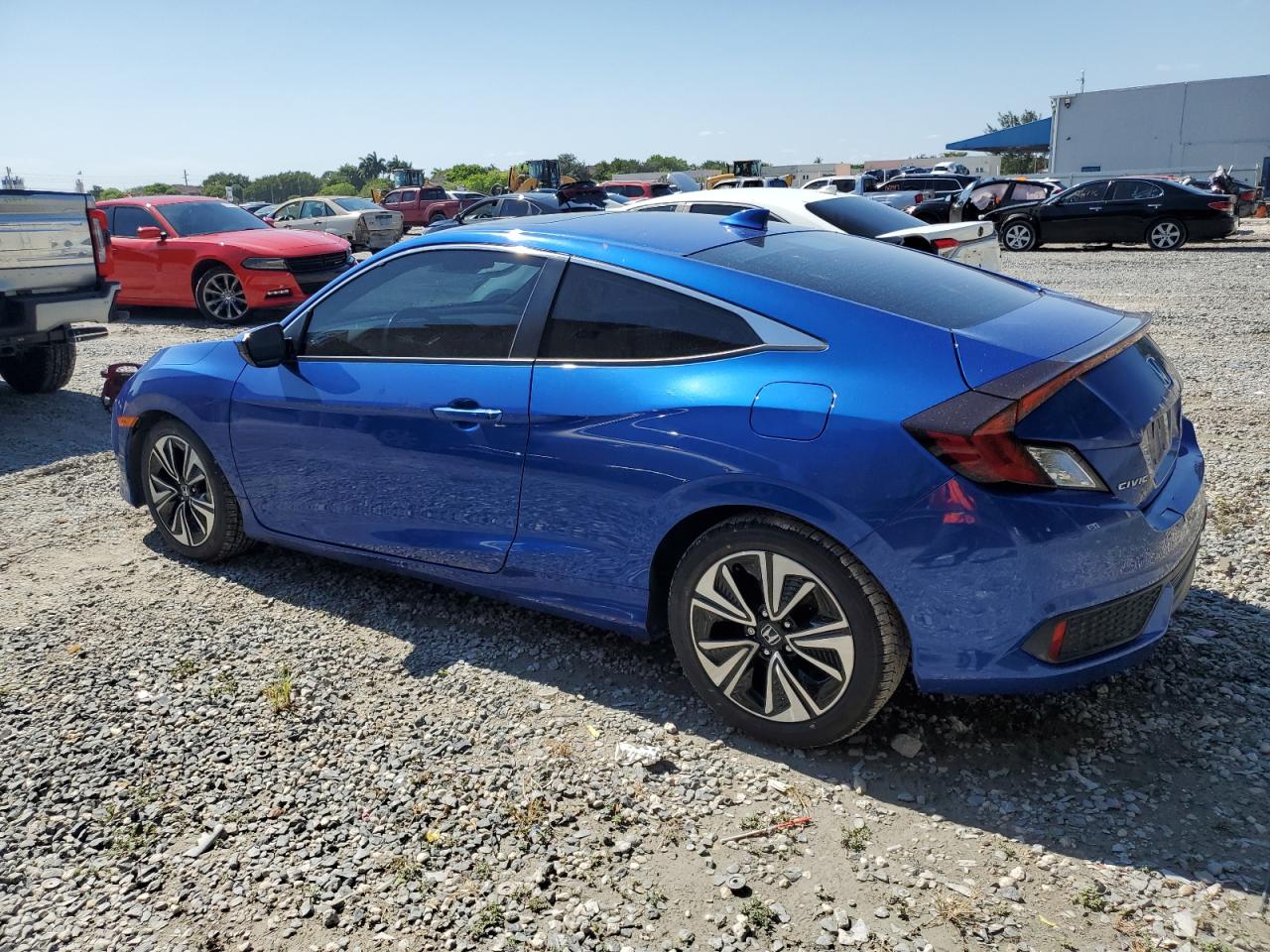 2HGFC3B32JH353896 2018 Honda Civic Ex