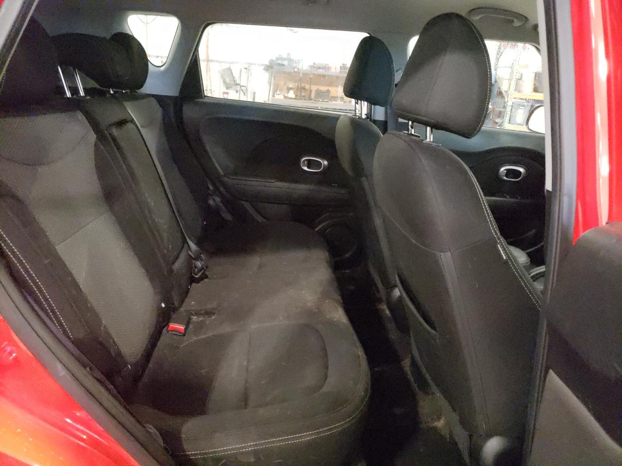 KNDJP3A52J7537716 2018 Kia Soul +