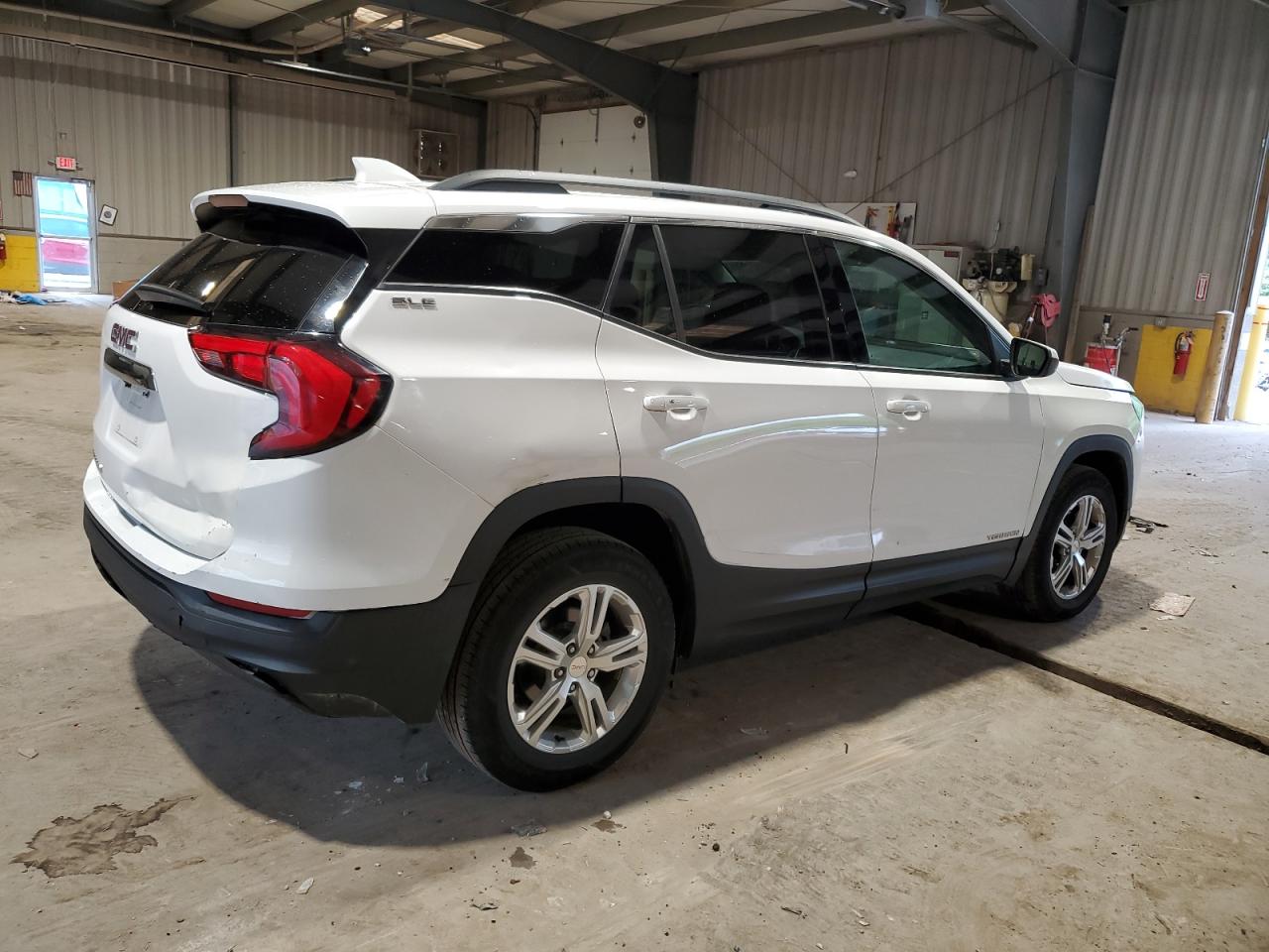 3GKALTEVXJL375565 2018 GMC Terrain Sle