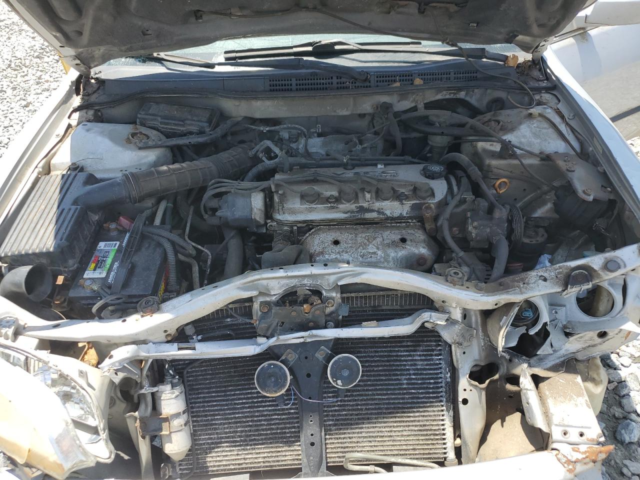 1HGCG5642XA103586 1999 Honda Accord Lx