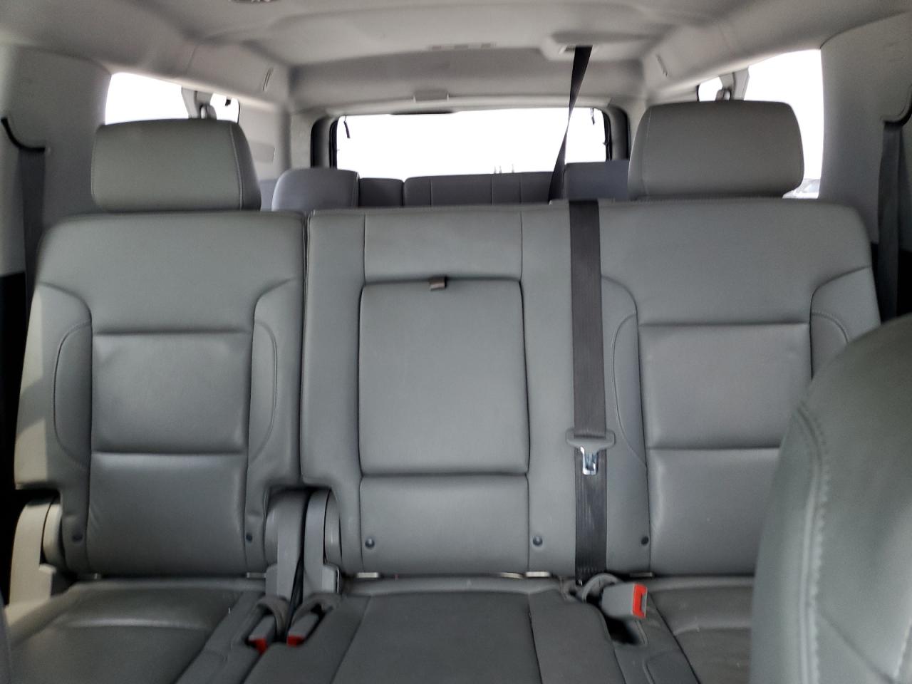 1GNSCHKC6KR207066 2019 Chevrolet Suburban C1500 Lt