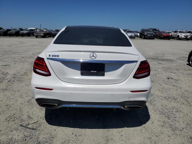 2018 Mercedes-Benz E 300 VIN: WDDZF4JB5JA407620 Lot: 54734404