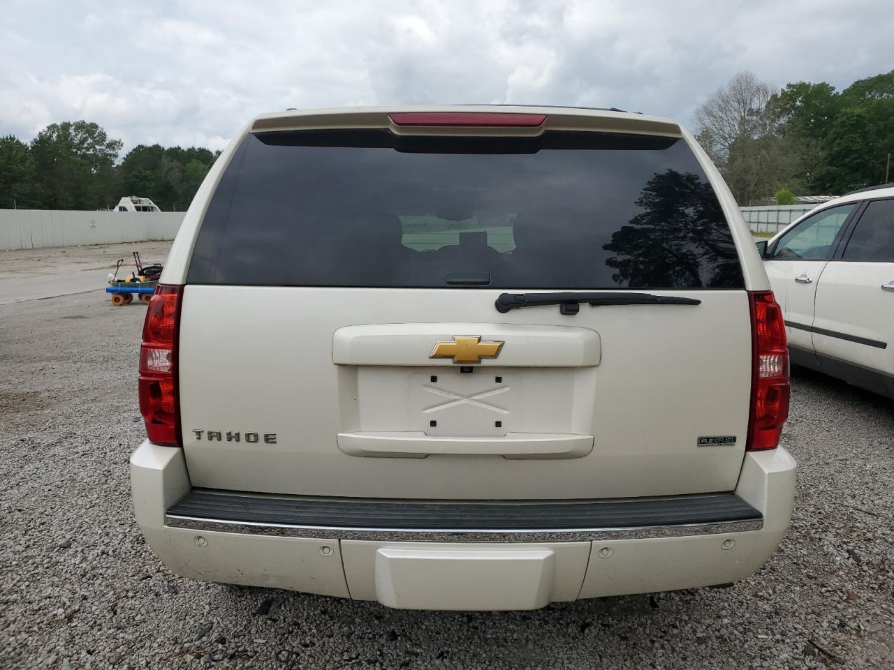 1GNSCCE00CR287826 2012 Chevrolet Tahoe C1500 Ltz