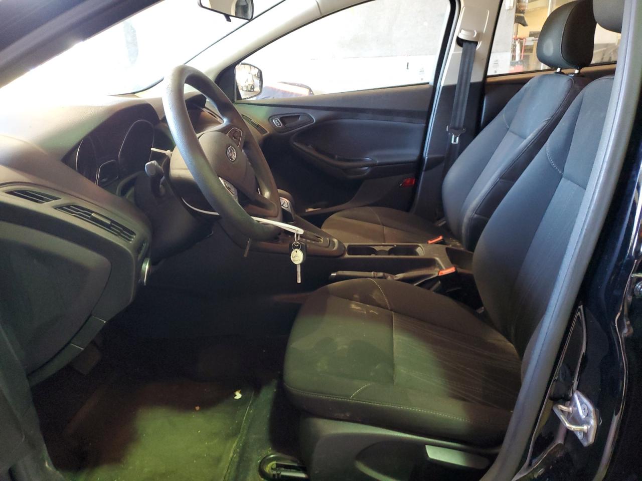 1FADP3E23JL300162 2018 Ford Focus S