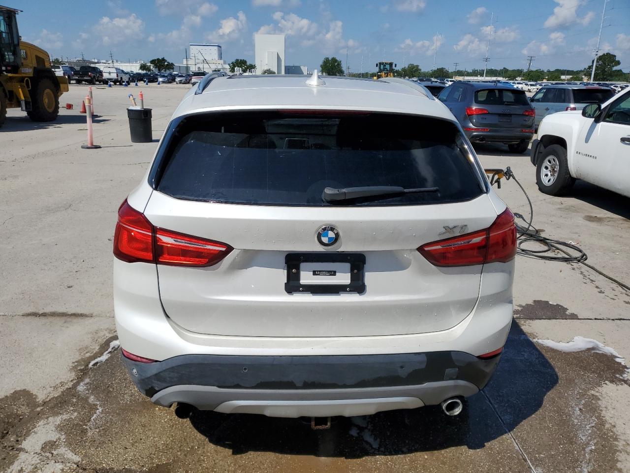 2018 BMW X1 xDrive28I vin: WBXHT3C31J5F89877