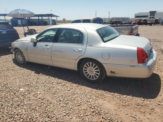 2005 Lincoln Town Car Signature VIN: 1LNHM81W25Y671666 Lot: 53299594