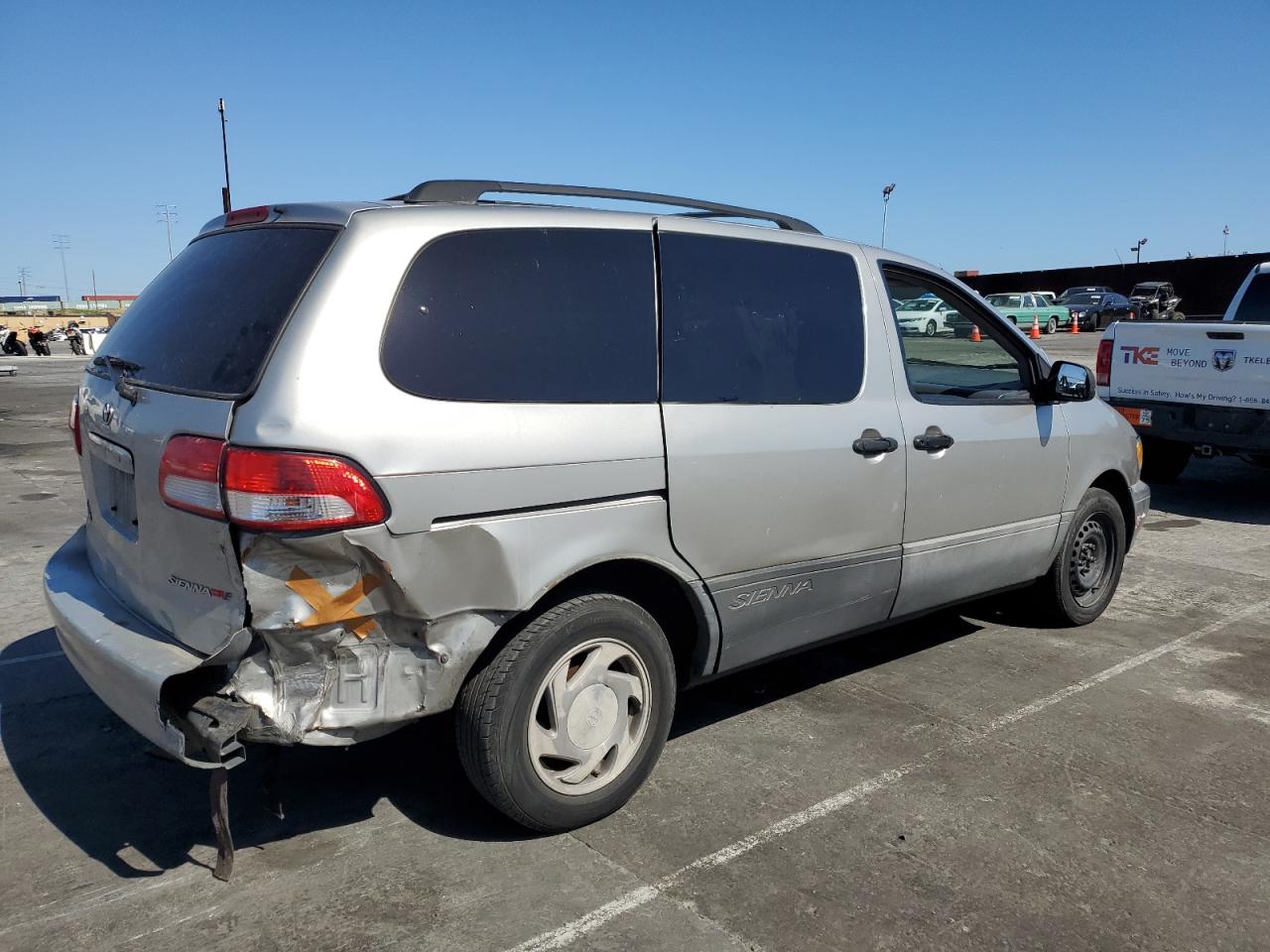 4T3ZF13C62U455242 2002 Toyota Sienna Le