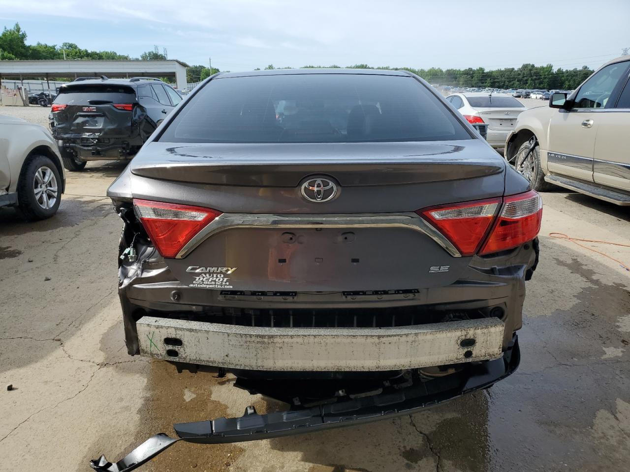 4T1BF1FK9FU015888 2015 Toyota Camry Le