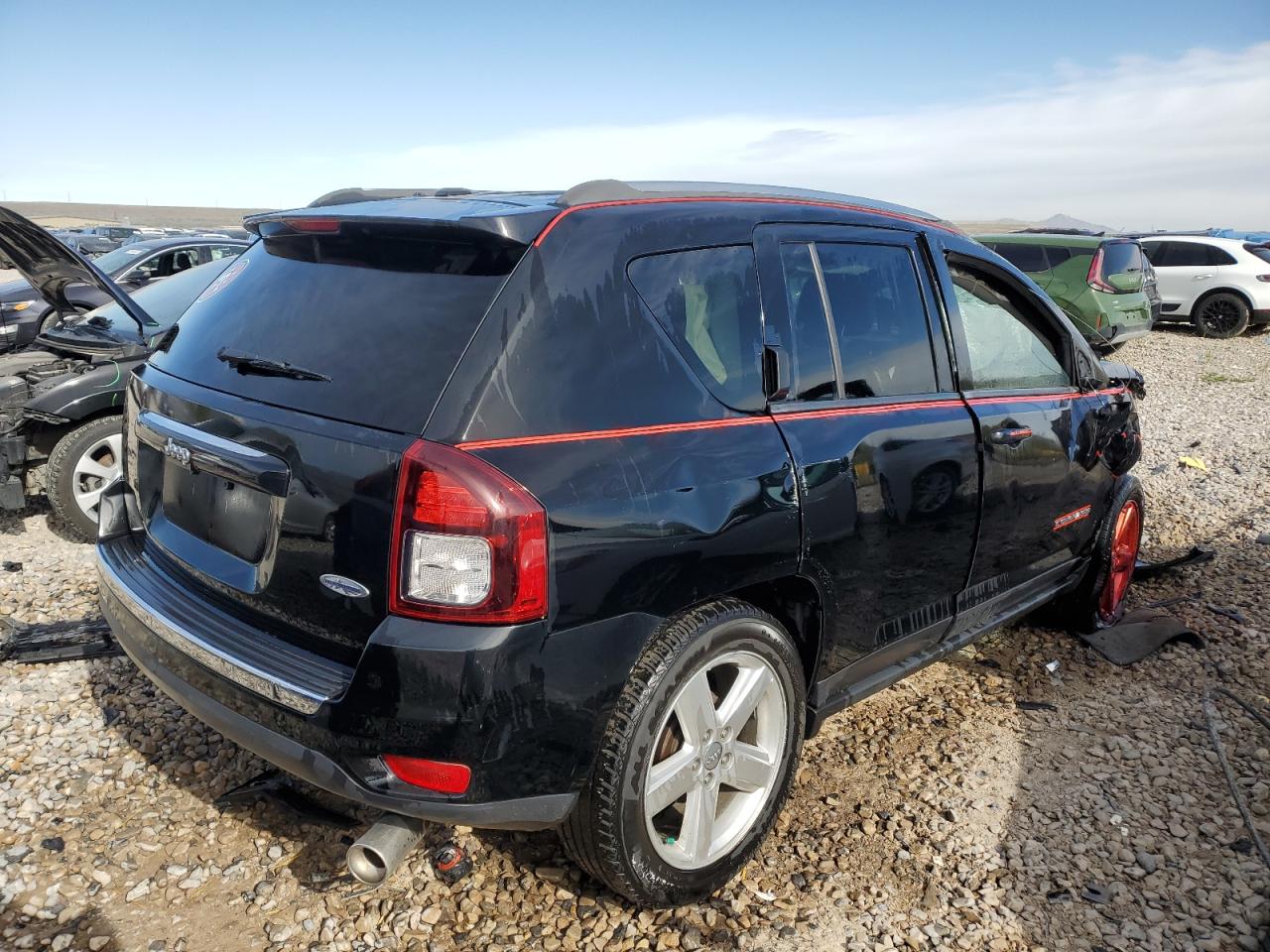 2014 Jeep Compass Latitude vin: 1C4NJCEA4ED666722