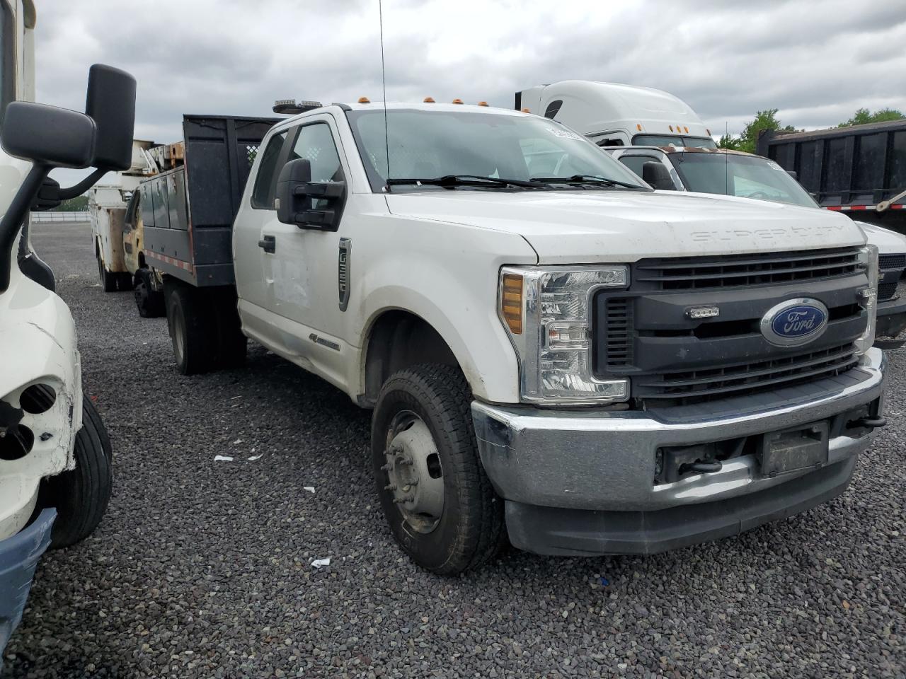 1FD8X3HT2JEB35365 2018 Ford F350 Super Duty