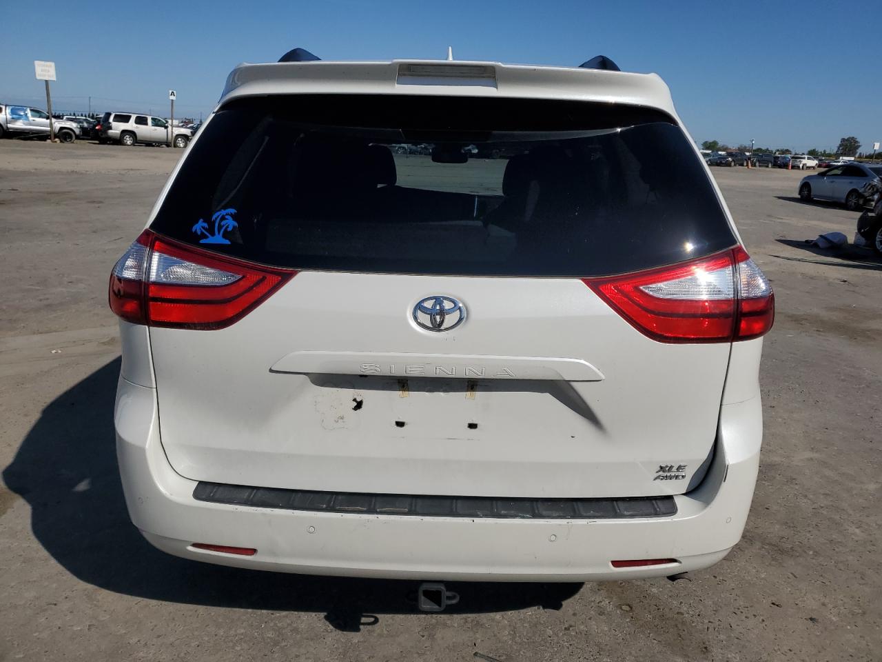 5TDDZ3DC2KS215778 2019 Toyota Sienna Xle