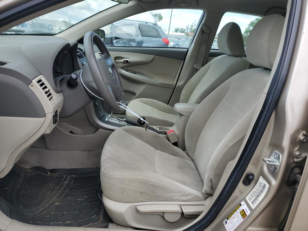 1NXBU4EE8AZ167446 2010 Toyota Corolla Base