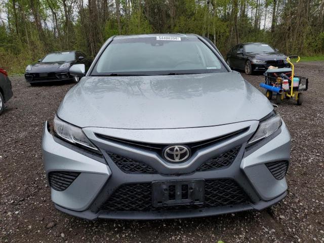 2018 Toyota Camry L VIN: 4T1B11HKXJU544738 Lot: 54408394