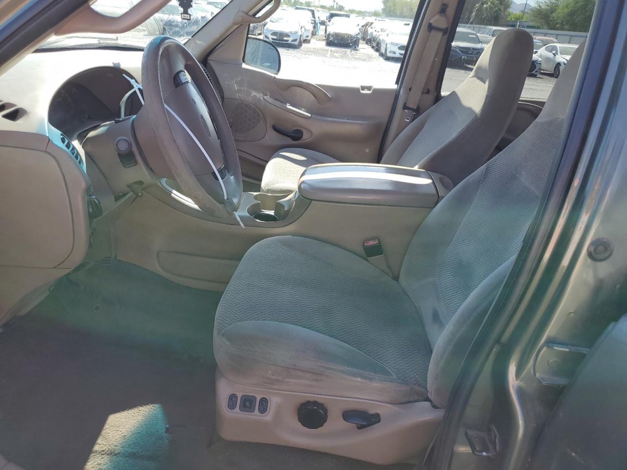 1FMRU15W41LB58822 2001 Ford Expedition Xlt