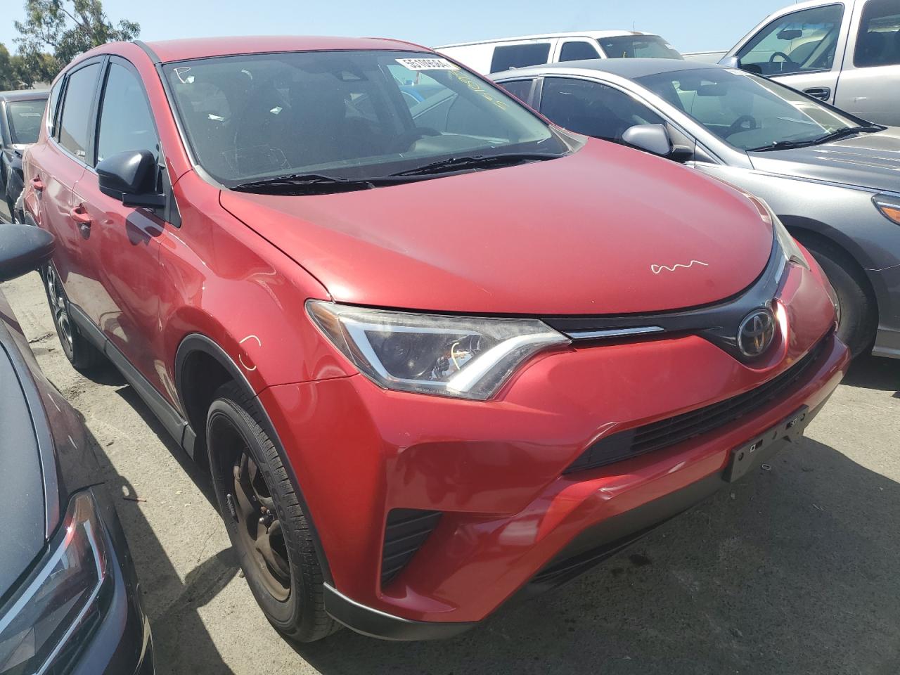 2T3ZFREV9HW395155 2017 Toyota Rav4 Le