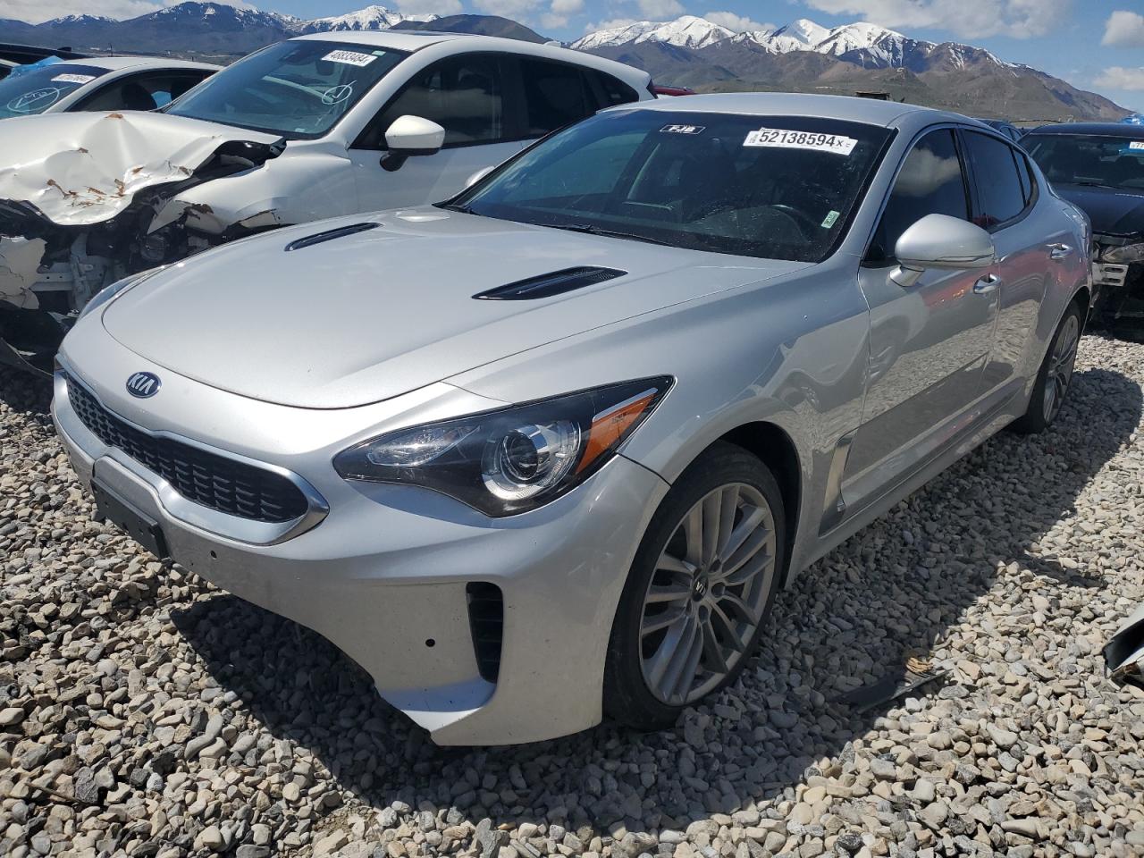 2018 Kia Stinger vin: KNAE15LA9J6011319